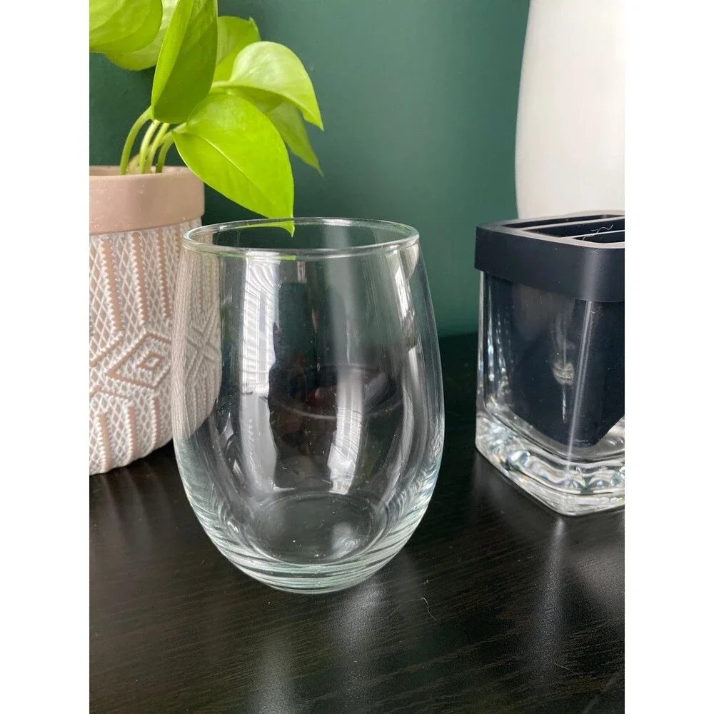 N/A wine glass